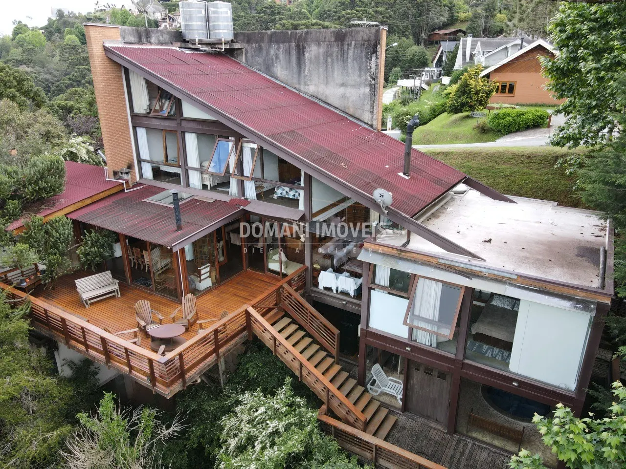 Casa à venda de 1.600 m² em Campos do Jordão, SP, Brasil