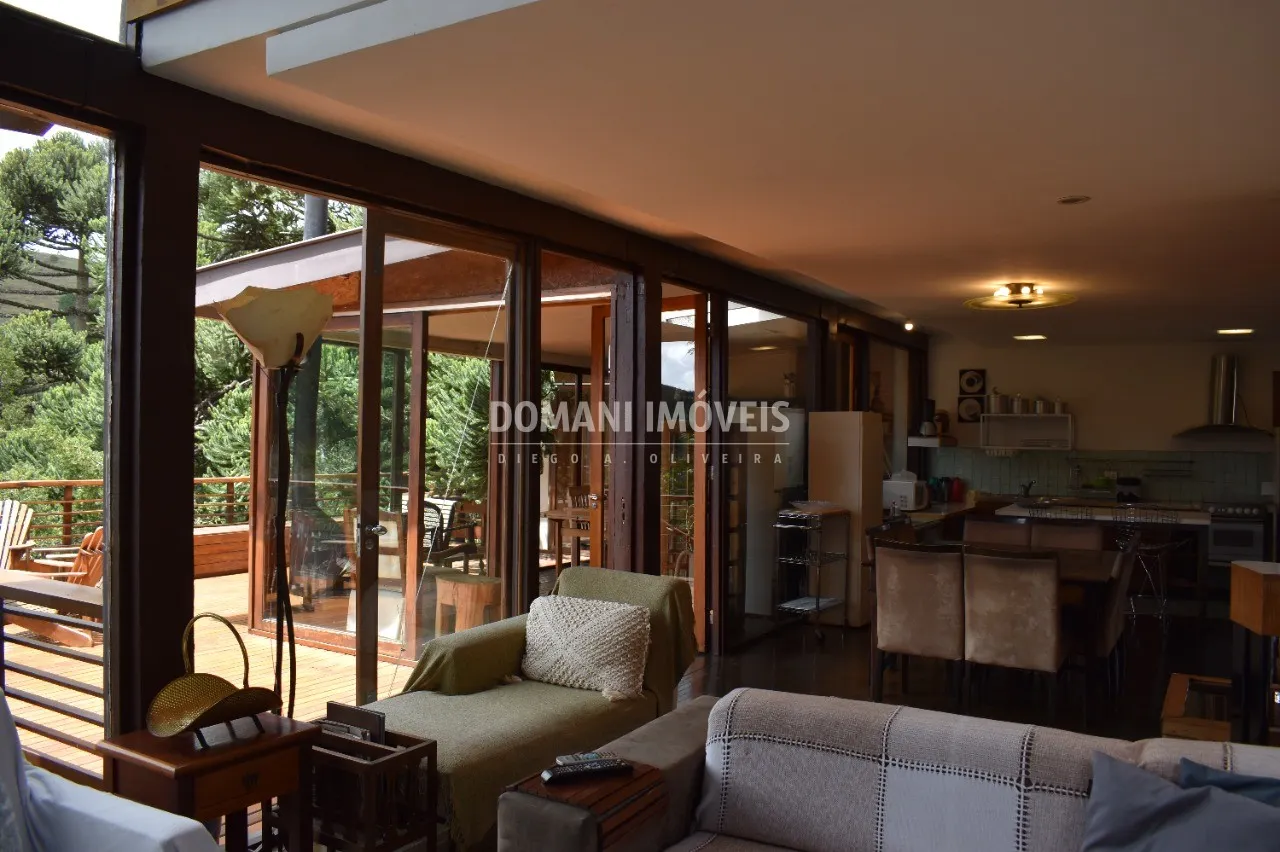 Casa à venda de 1.600 m² em Campos do Jordão, SP, Brasil