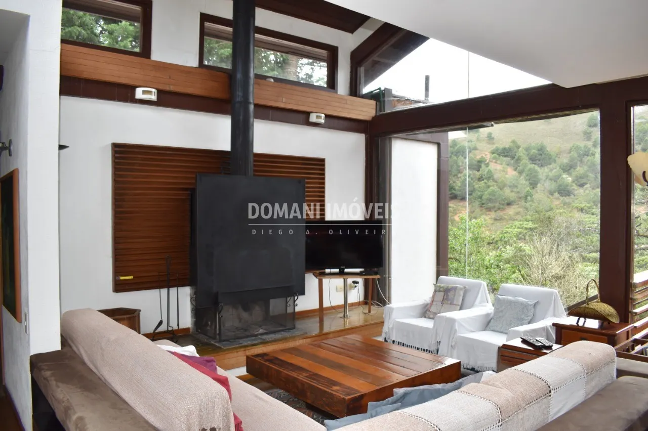 Casa à venda de 1.600 m² em Campos do Jordão, SP, Brasil
