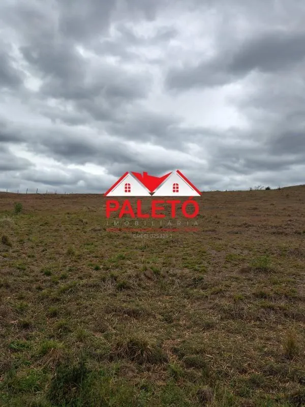 Sítio à venda de 5 ha em Porangaba, SP, Brasil
