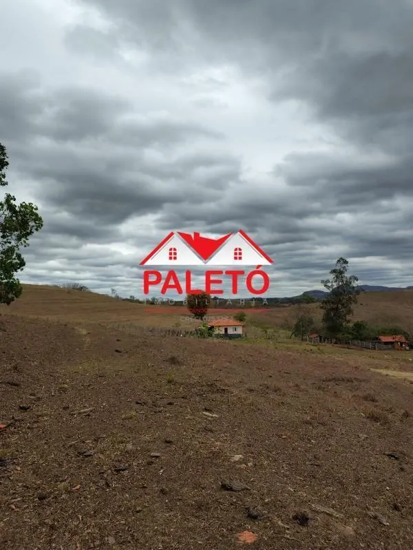 Sítio à venda de 5 ha em Porangaba, SP, Brasil