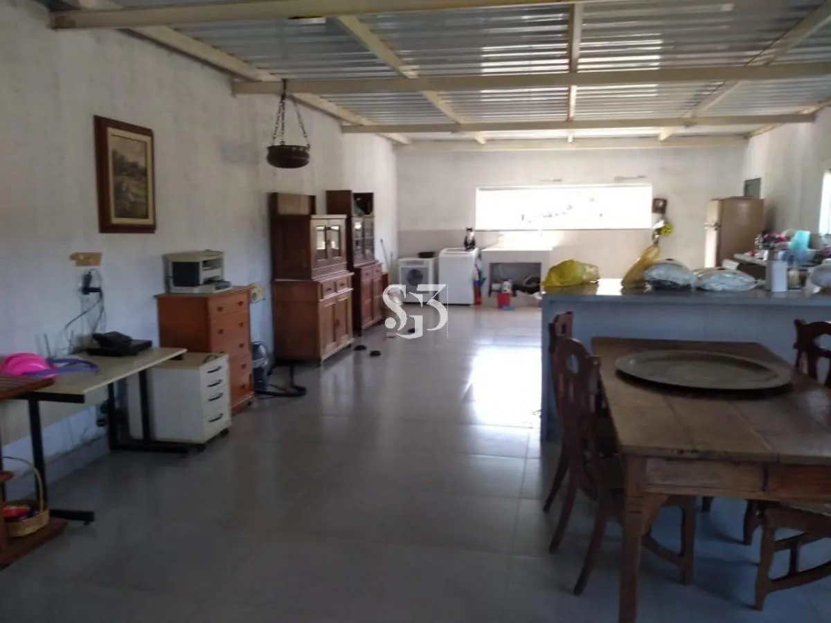 Sítio à venda de 4 ha em Campinas, SP, Brasil