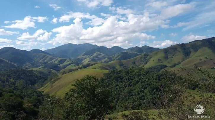 Sítio à venda de 8 ha em São José dos Campos, SP, Brasil