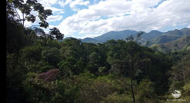 Sítio à venda de 8 ha em São José dos Campos, SP, Brasil