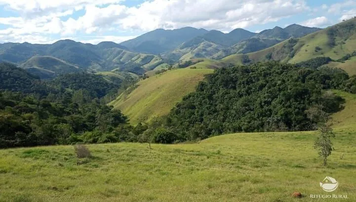 Sítio à venda de 8 ha em São José dos Campos, SP, Brasil