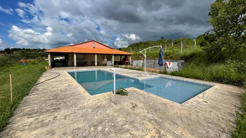 Country home for sale of 3,100 m² in Mairinque, SP, Brazil