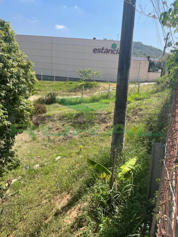 Terreno à venda de 1.798 m² em São Roque, SP, Brasil