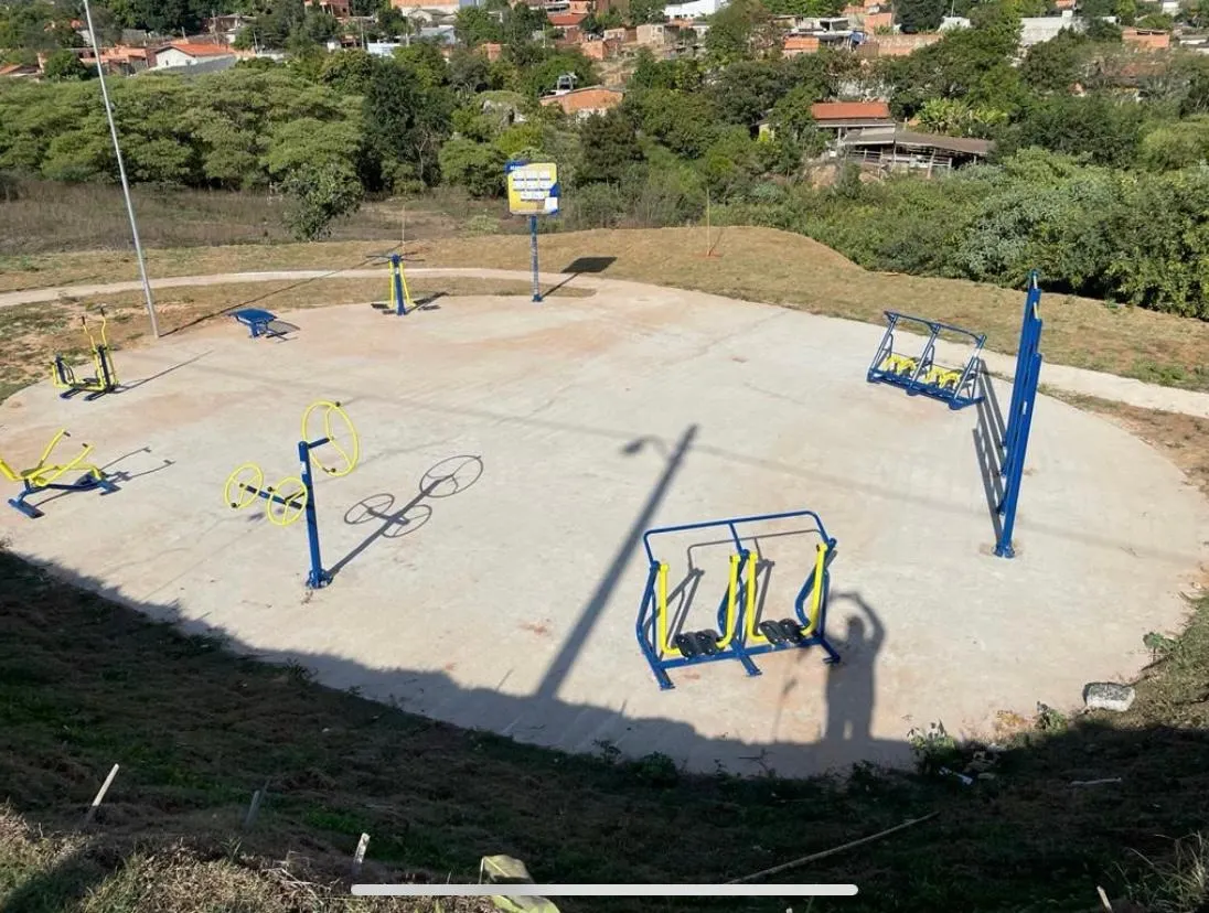 Terreno à venda de 126 m² em Campinas, SP, Brasil
