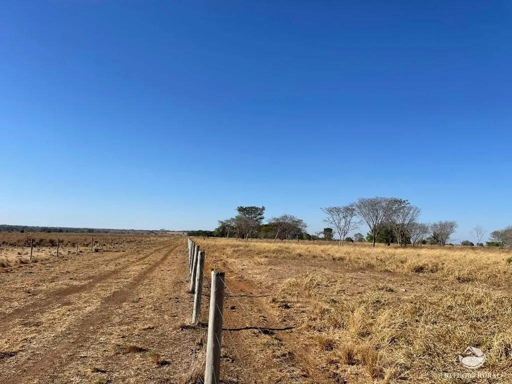 Fazenda à venda de 4.002 ha em São Miguel do Araguaia, GO, Brasil