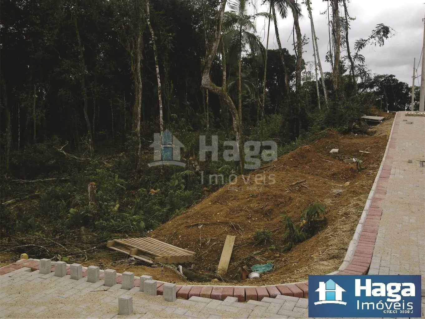 Terreno à venda de 258 m² em Brusque, SC, Brasil