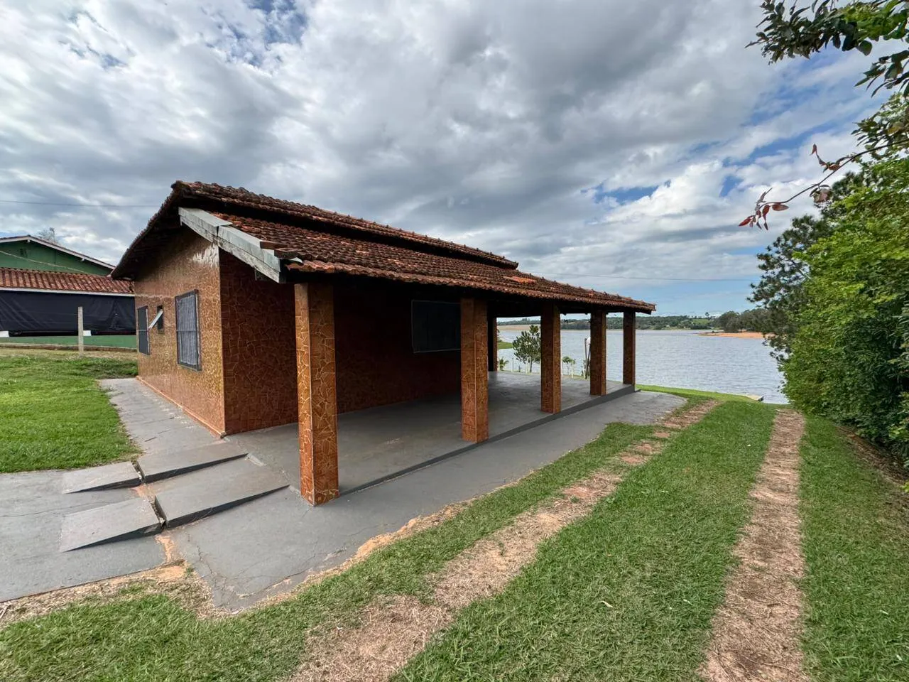 Terreno à venda de 1.000 m² em Piraju, SP, Brasil