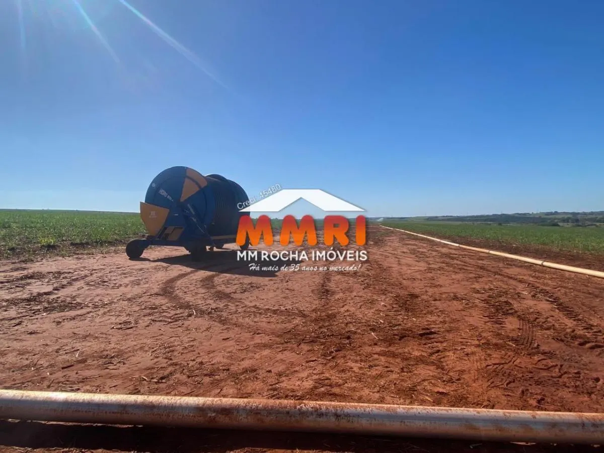 Fazenda à venda de 1.291 ha em Sud Mennucci, SP, Brasil