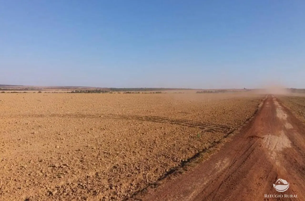 Fazenda à venda de 17.897 ha em Canarana, MT, Brasil