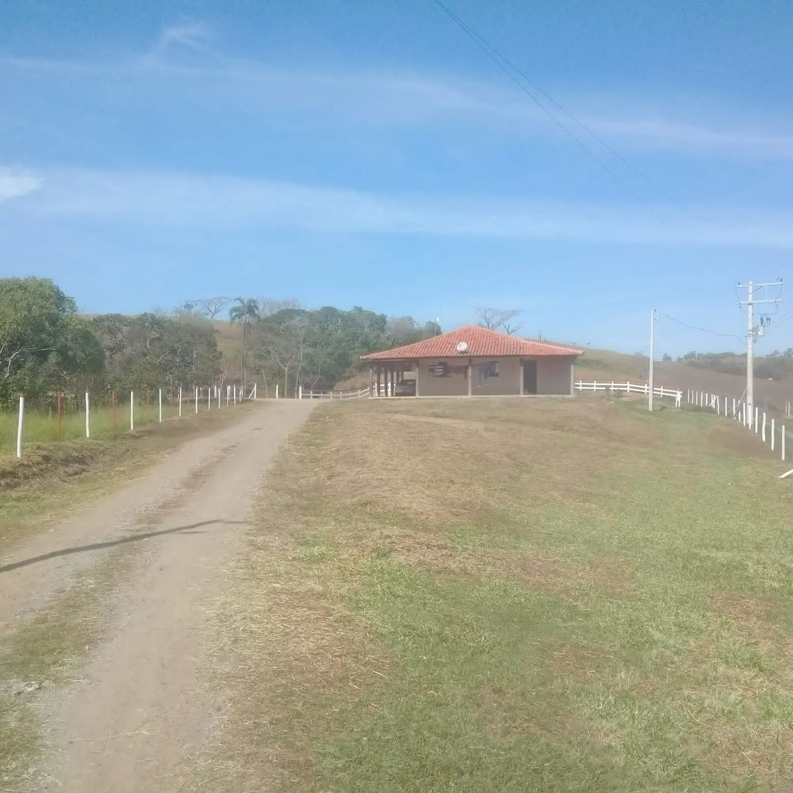 Small farm for sale of 60 acres in Guareí, SP, Brazil