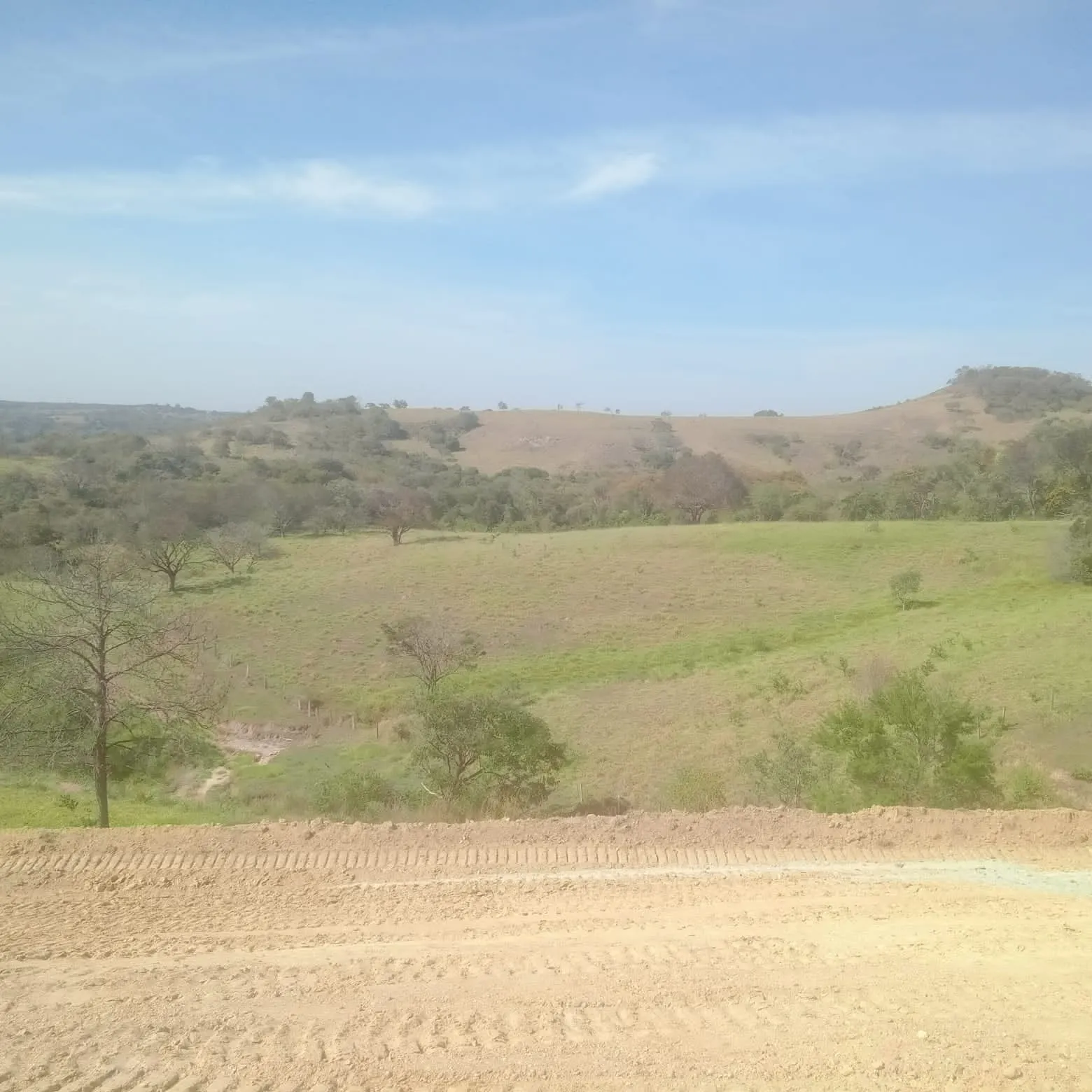 Small farm for sale of 60 acres in Guareí, SP, Brazil