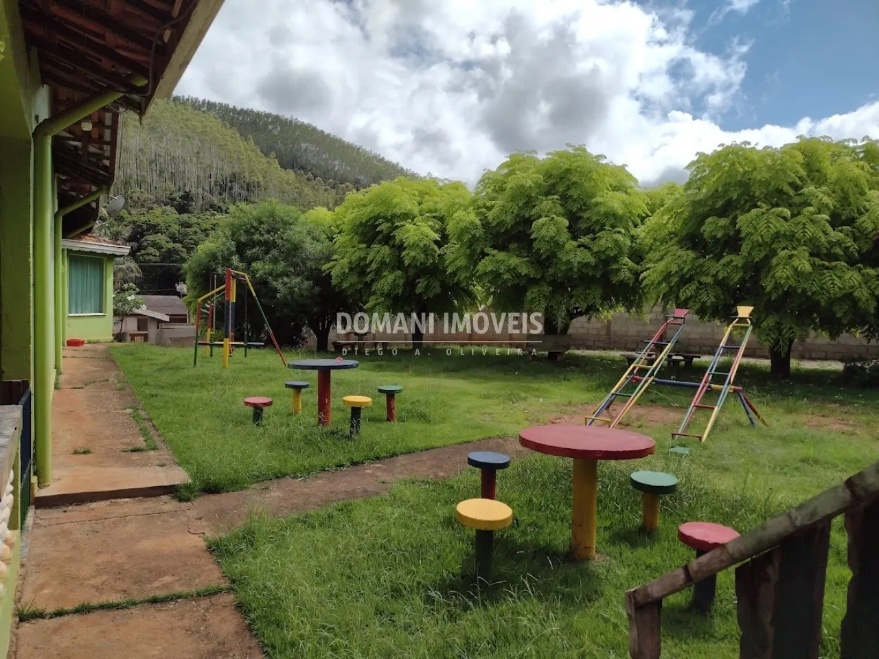 Sítio à venda de 2.500 m² em Sapucaí-Mirim, MG, Brasil