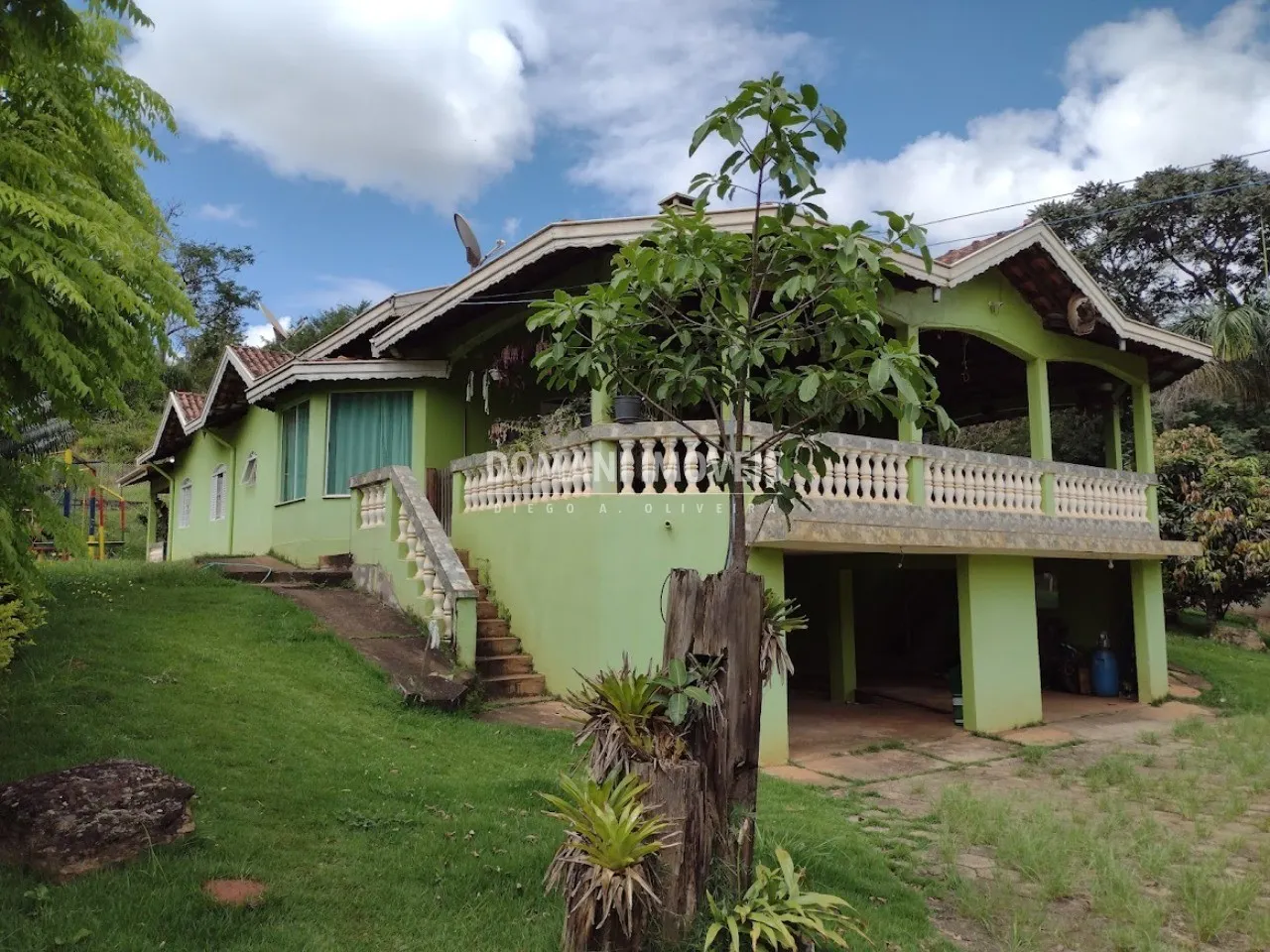 Sítio à venda de 2.500 m² em Sapucaí-Mirim, MG, Brasil