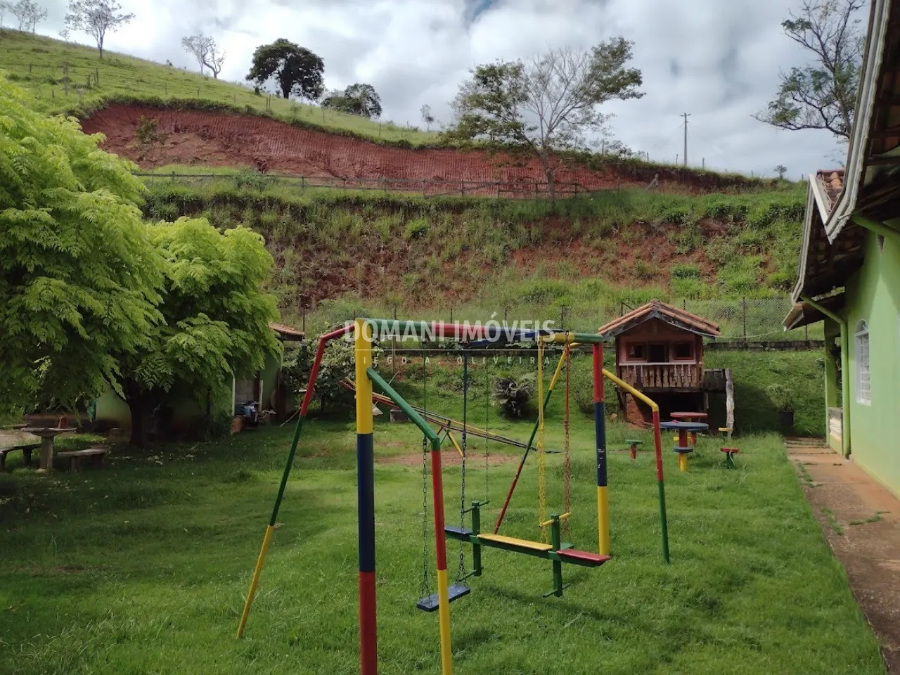 Sítio à venda de 2.500 m² em Sapucaí-Mirim, MG, Brasil