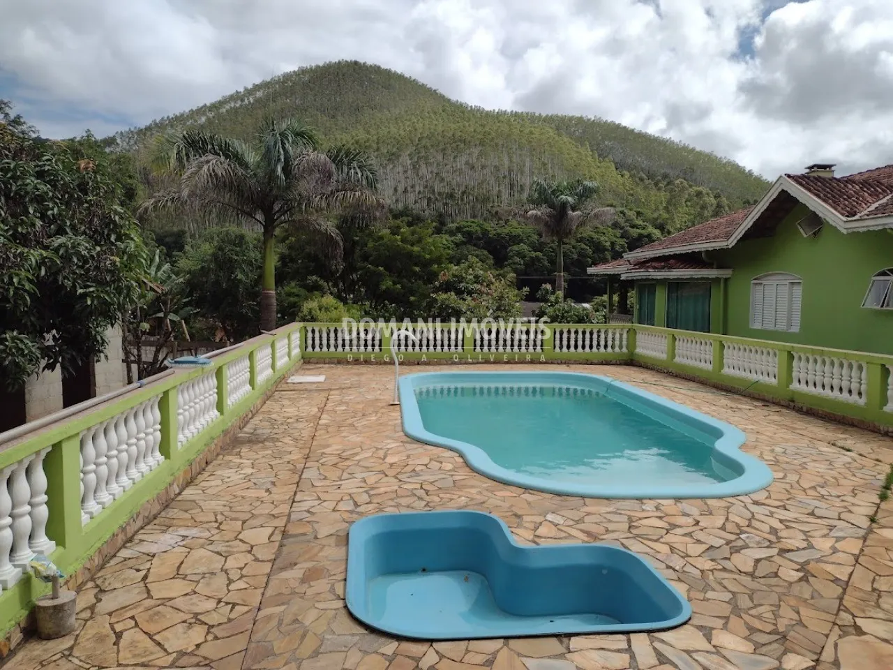 Sítio à venda de 2.500 m² em Sapucaí-Mirim, MG, Brasil