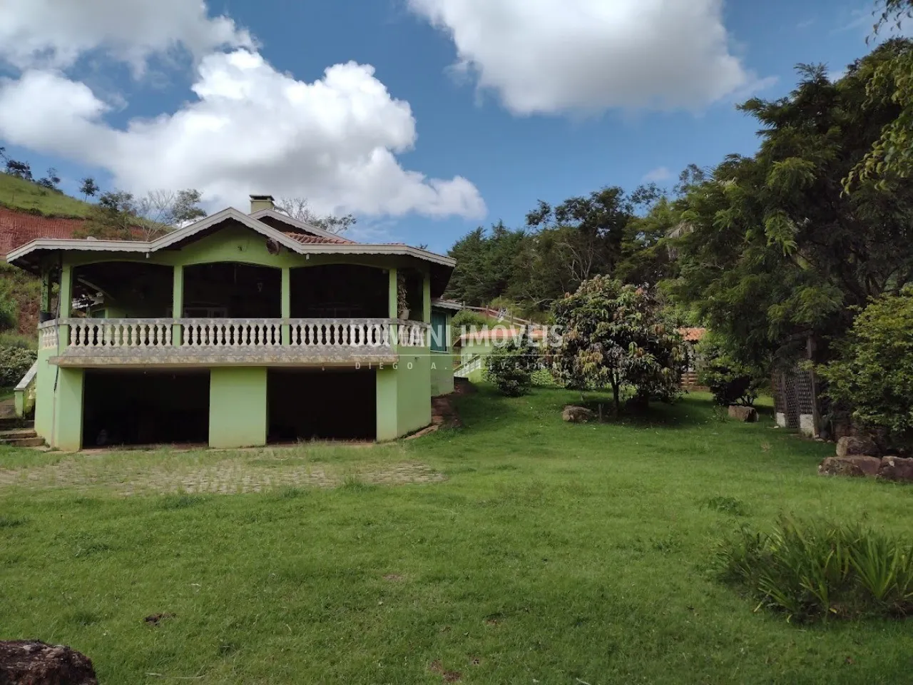Sítio à venda de 2.500 m² em Sapucaí-Mirim, MG, Brasil