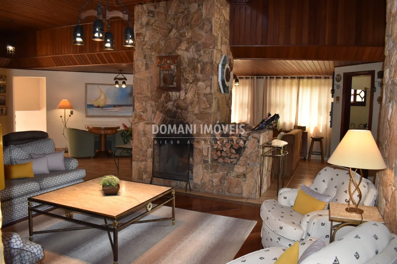 Casa à venda de 5.250 m² em Campos do Jordão, SP, Brasil