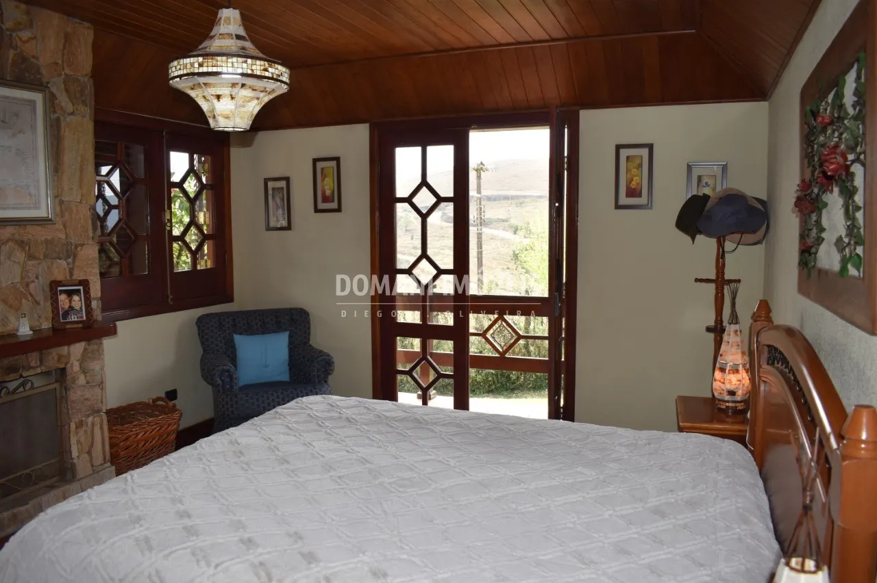 Casa à venda de 5.250 m² em Campos do Jordão, SP, Brasil