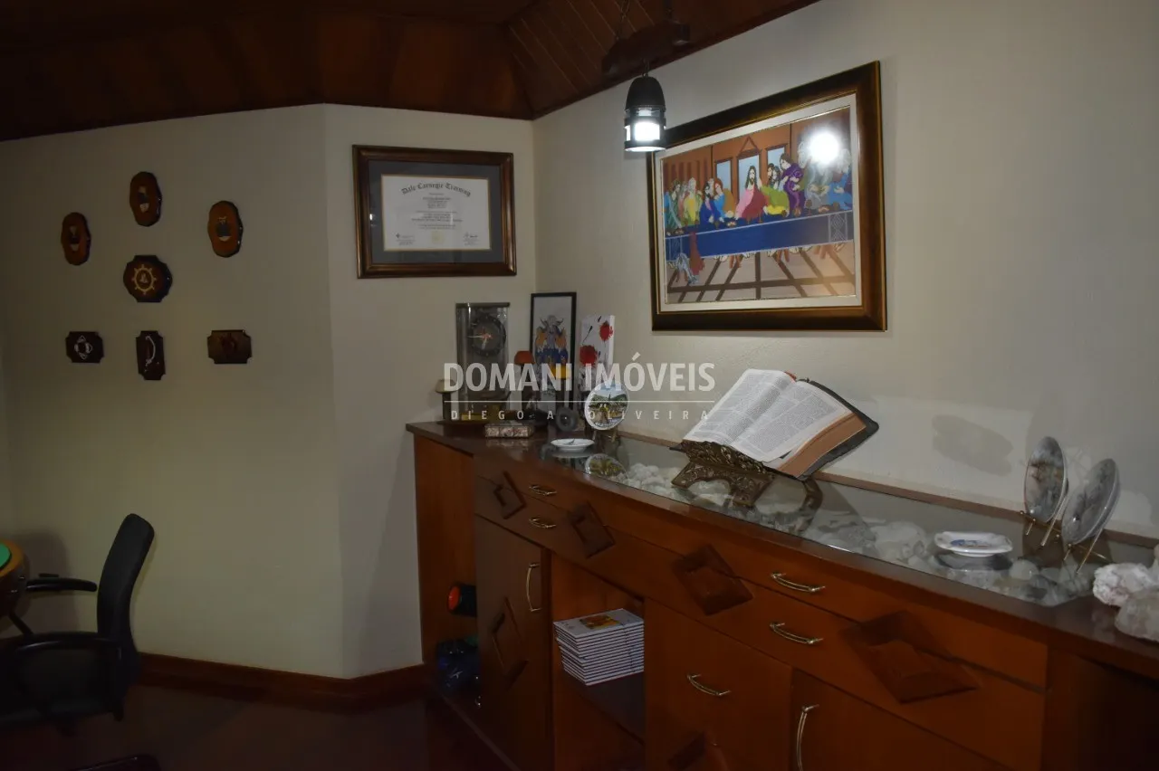 Casa à venda de 5.250 m² em Campos do Jordão, SP, Brasil