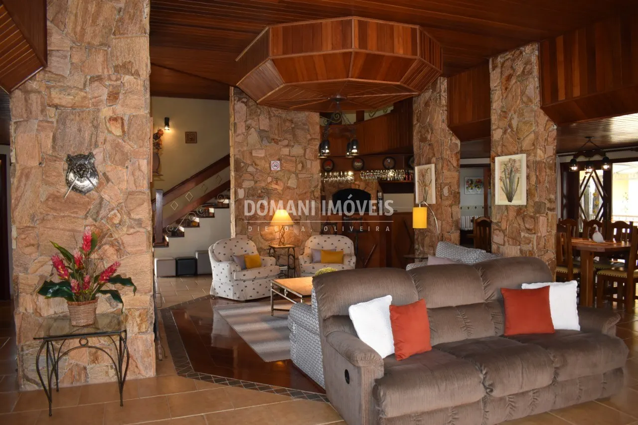 Casa à venda de 5.250 m² em Campos do Jordão, SP, Brasil