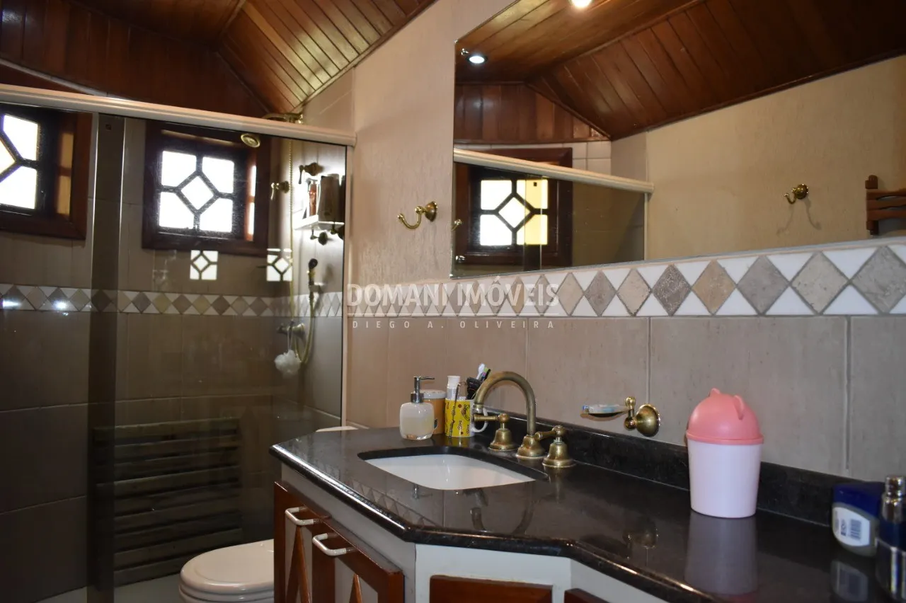 Casa à venda de 5.250 m² em Campos do Jordão, SP, Brasil