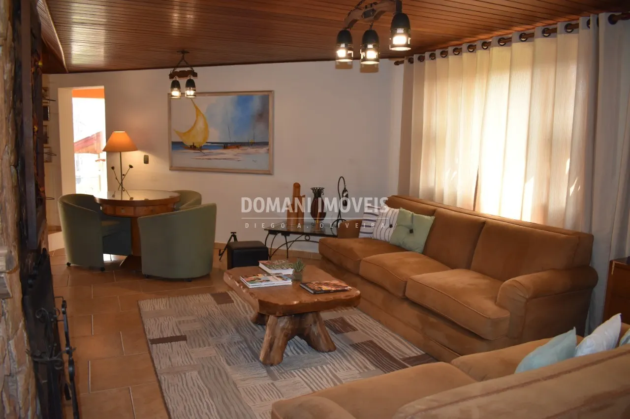 Casa à venda de 5.250 m² em Campos do Jordão, SP, Brasil