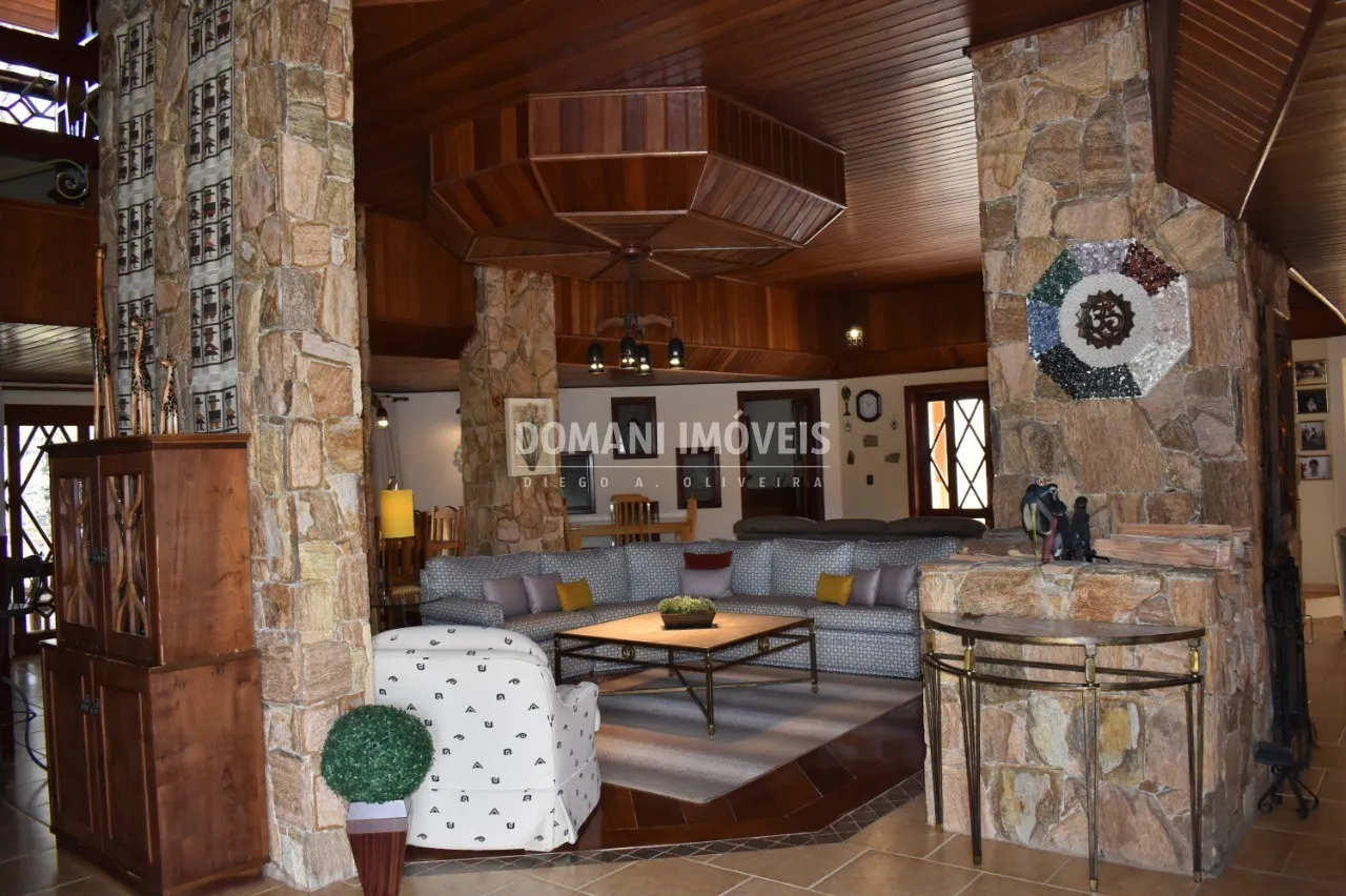 Casa à venda de 5.250 m² em Campos do Jordão, SP, Brasil