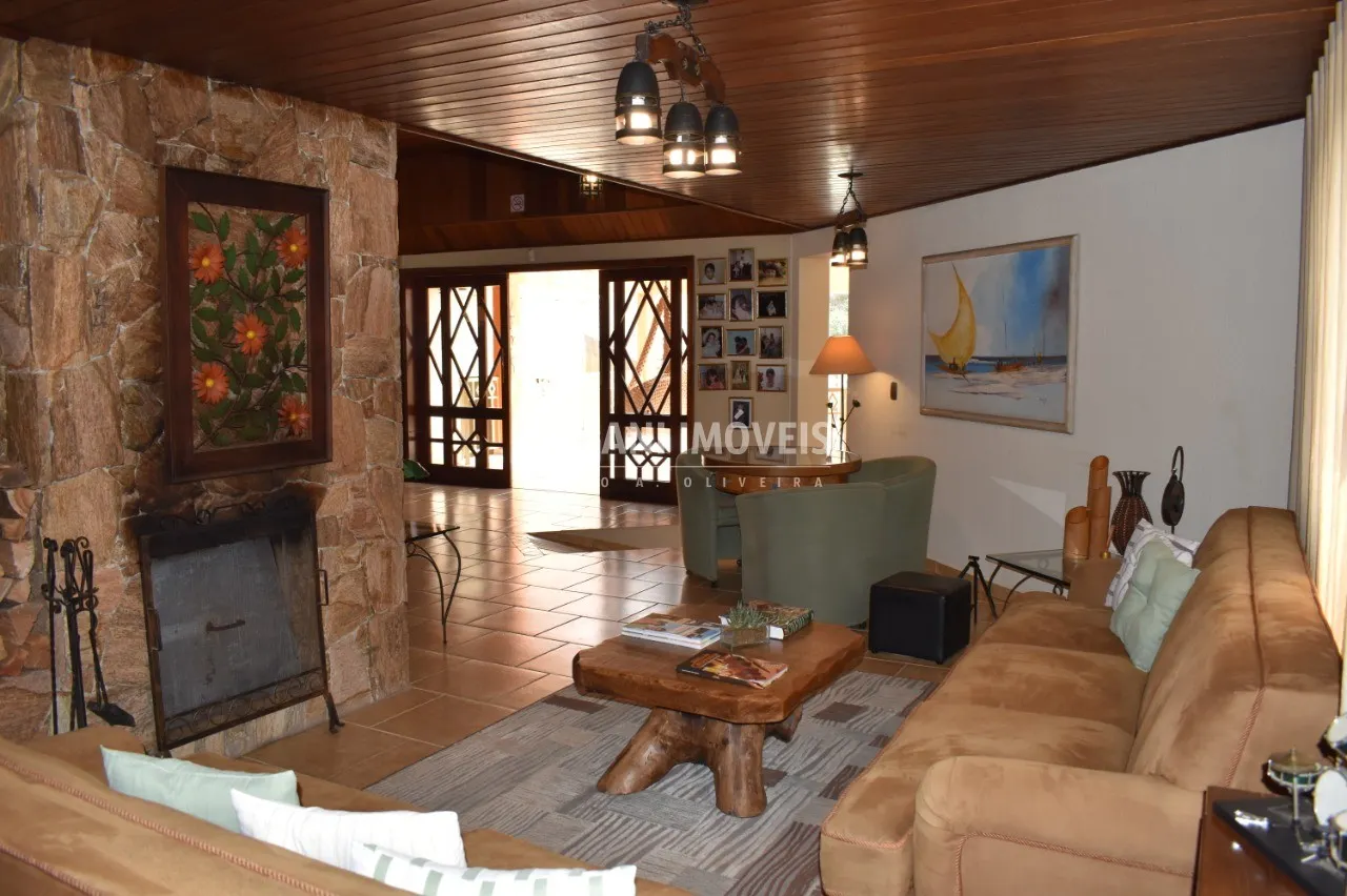 Casa à venda de 5.250 m² em Campos do Jordão, SP, Brasil