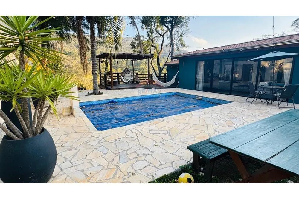 Country home for sale of 2,000 m² in Mairiporã, SP, Brazil