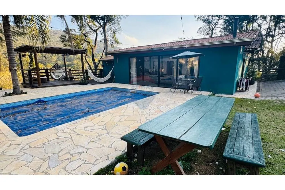 Country home for sale of 2,000 m² in Mairiporã, SP, Brazil