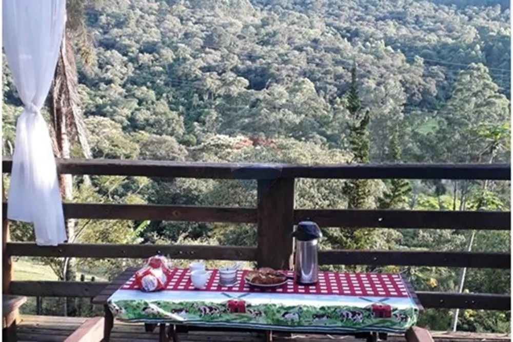 Country home for sale of 2,000 m² in Mairiporã, SP, Brazil