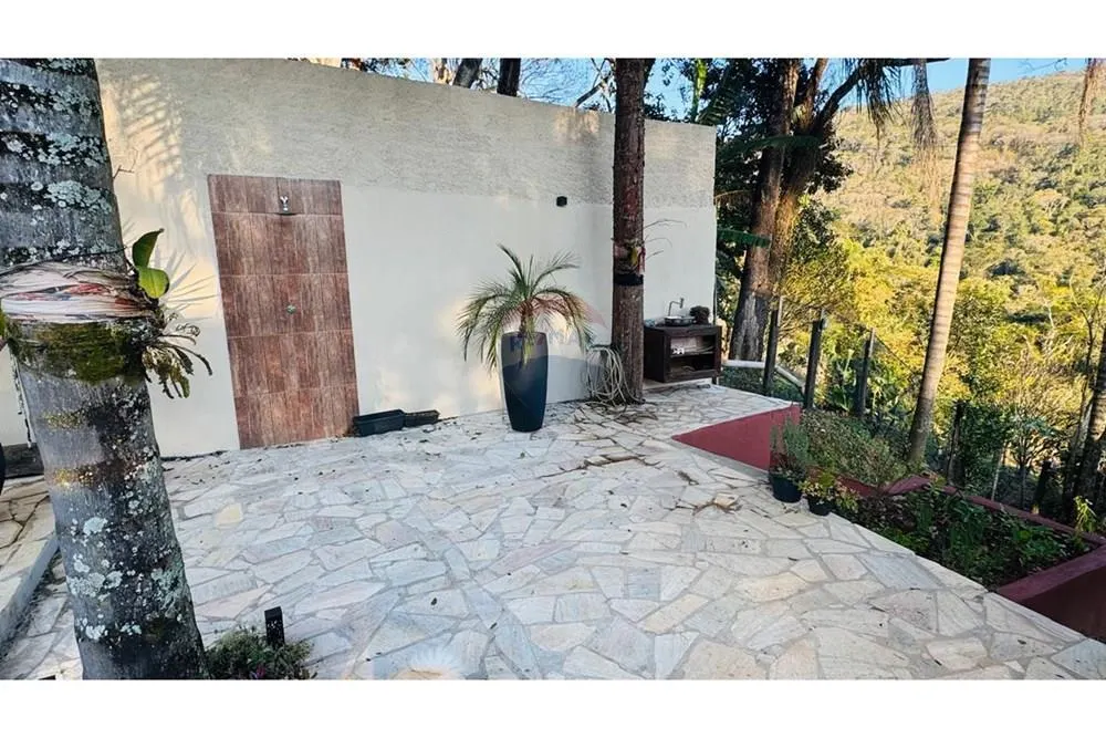 Country home for sale of 2,000 m² in Mairiporã, SP, Brazil