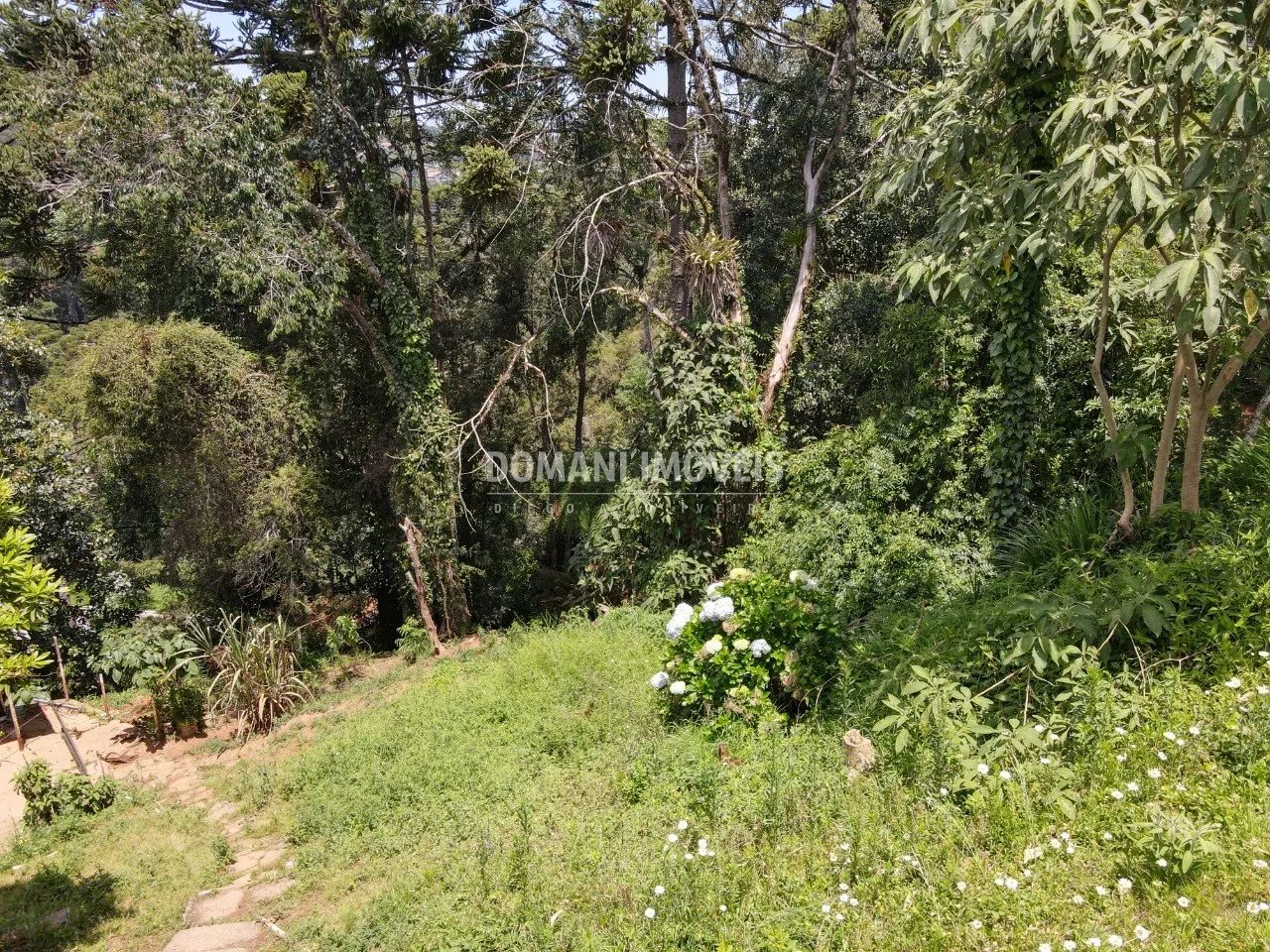 Terreno à venda de 450 m² em Campos do Jordão, SP, Brasil