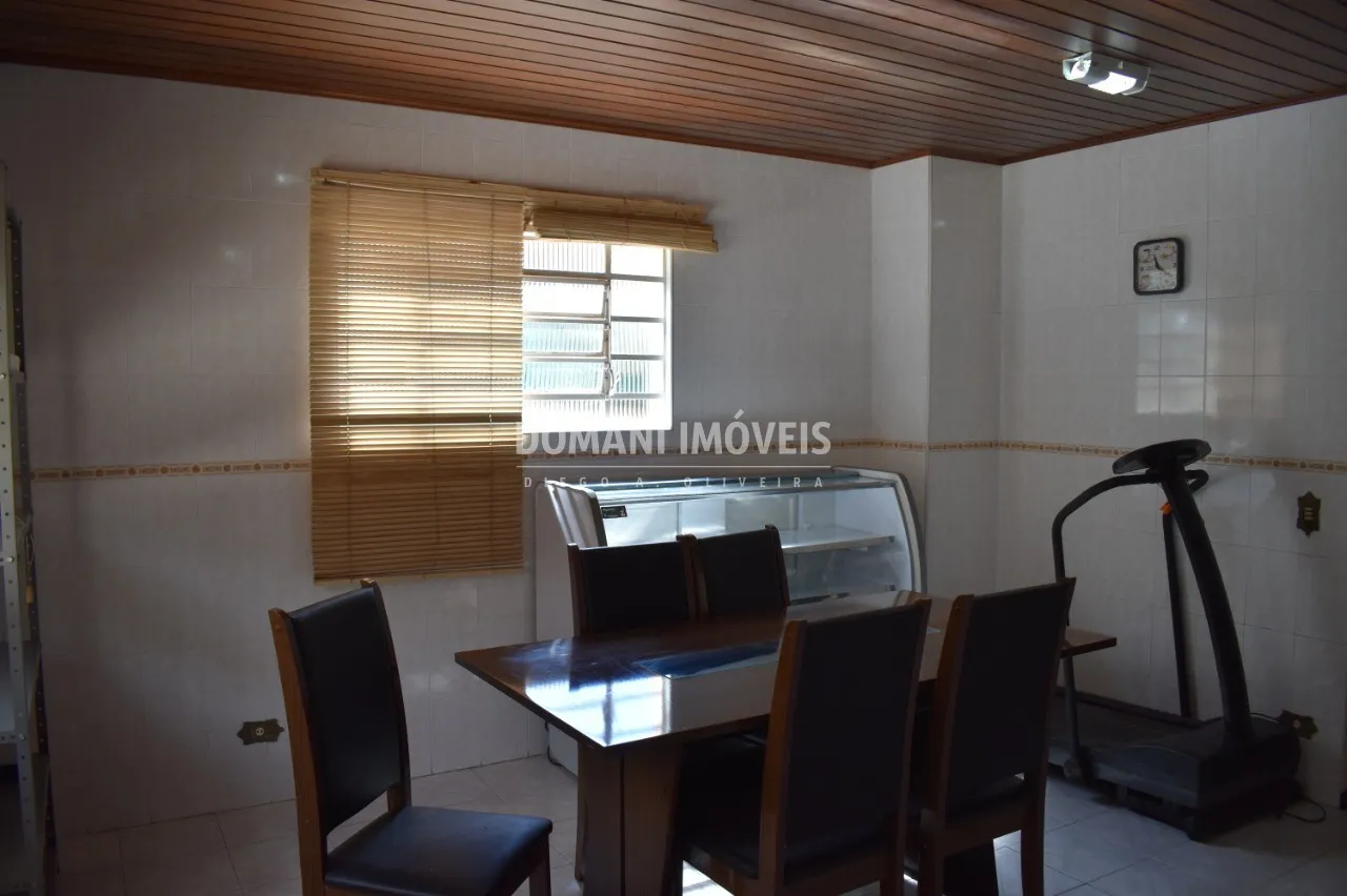 Casa à venda de 280 m² em Campos do Jordão, SP, Brasil