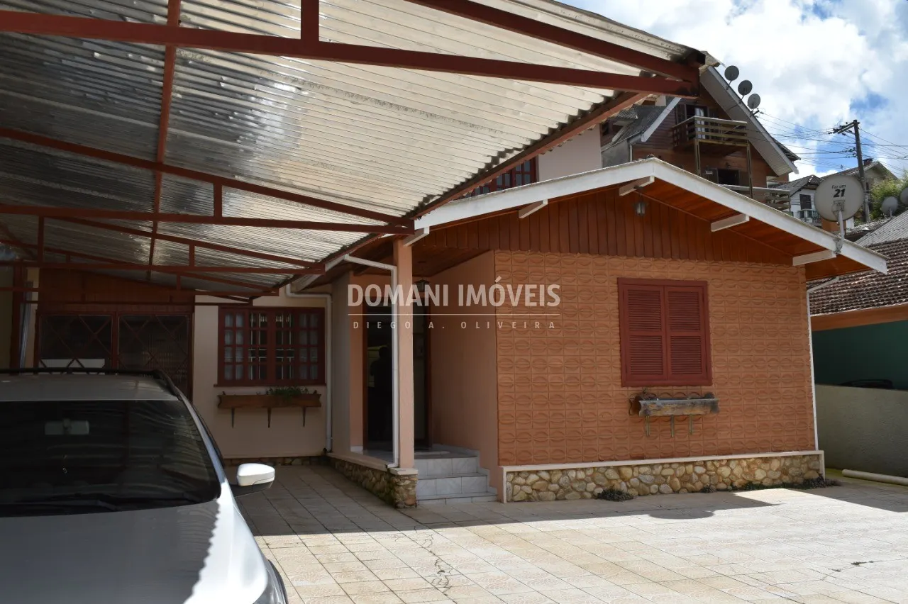 Casa à venda de 280 m² em Campos do Jordão, SP, Brasil