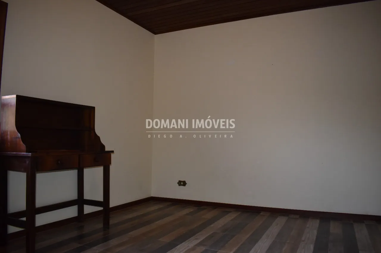 Casa à venda de 280 m² em Campos do Jordão, SP, Brasil