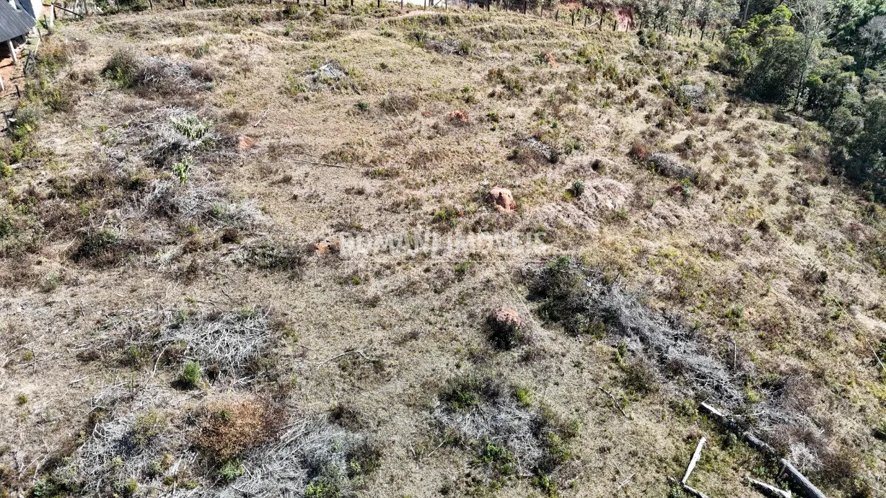 Terreno à venda de 5.720 m² em Campos do Jordão, SP, Brasil