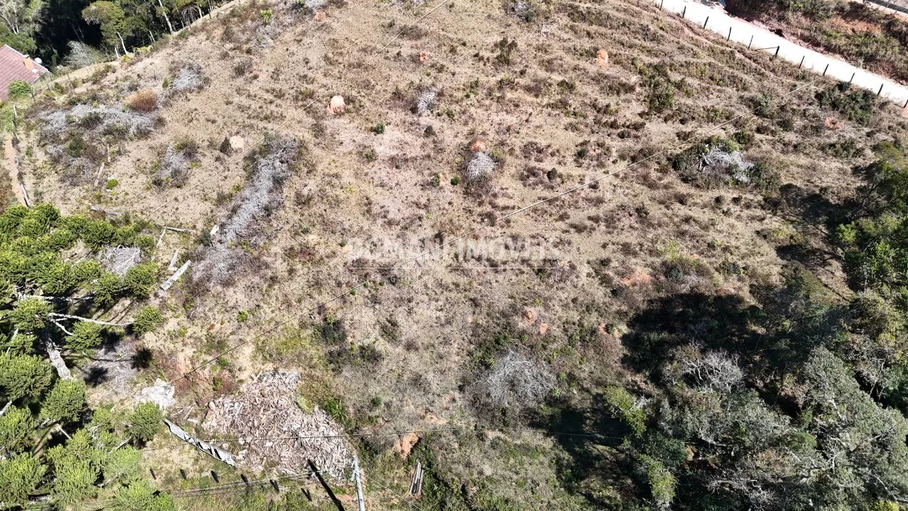 Terreno à venda de 5.720 m² em Campos do Jordão, SP, Brasil