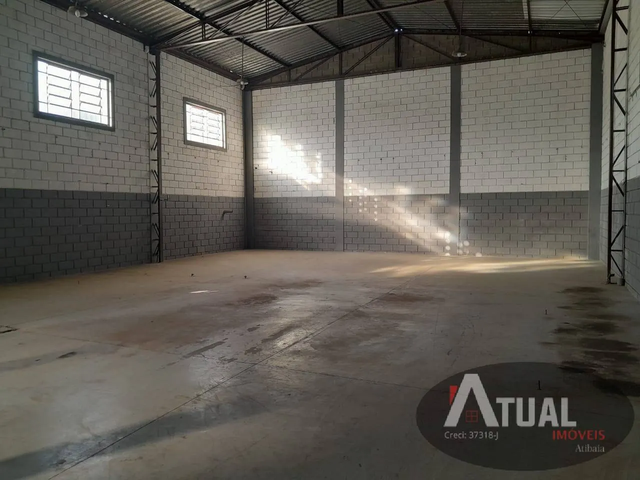 Comercial para Alugar de 2.300 m² em Atibaia, SP, Brasil