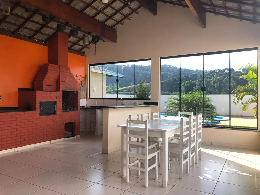 Chácara à venda de 1.650 m² em Pouso Alegre, MG, Brasil