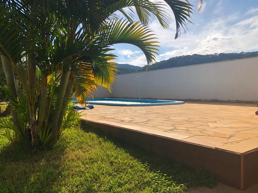 Chácara à venda de 1.650 m² em Pouso Alegre, MG, Brasil