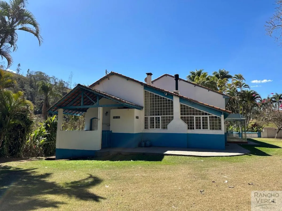 Sítio à venda de 9 ha em Paraibuna, SP, Brasil