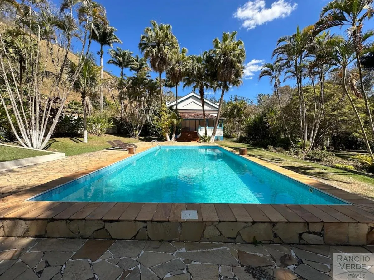 Sítio à venda de 9 ha em Paraibuna, SP, Brasil