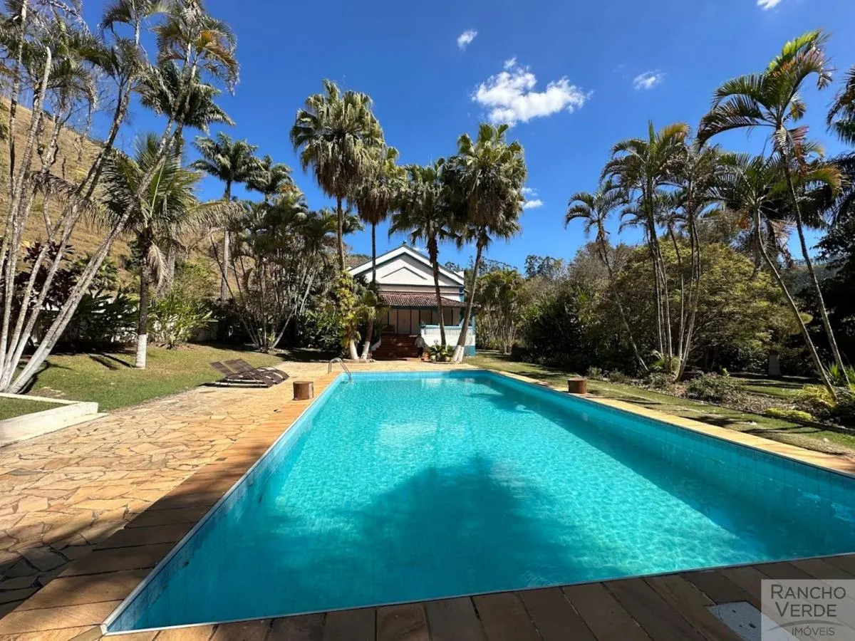 Sítio à venda de 9 ha em Paraibuna, SP, Brasil
