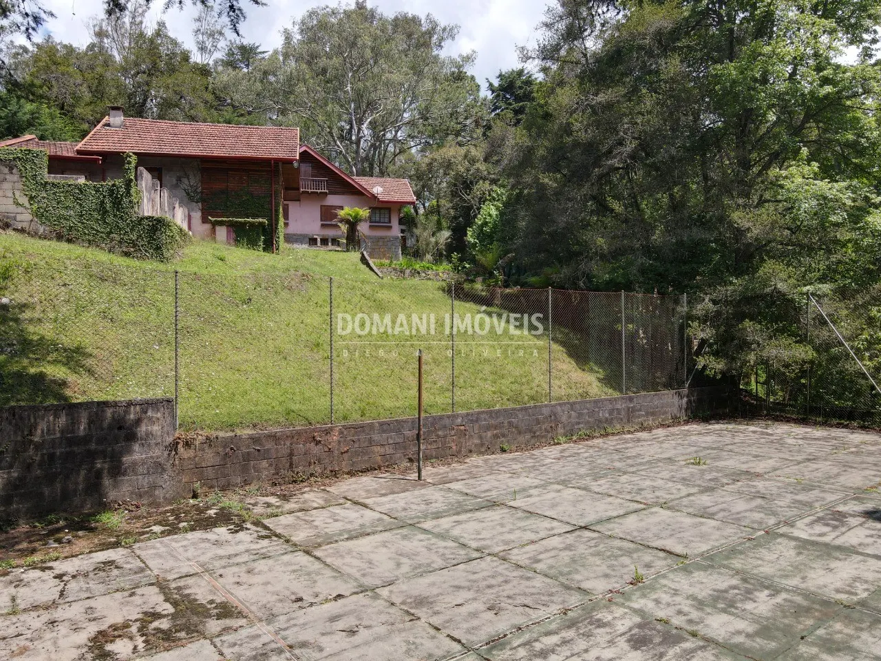 Casa à venda de 4.440 m² em Campos do Jordão, SP, Brasil