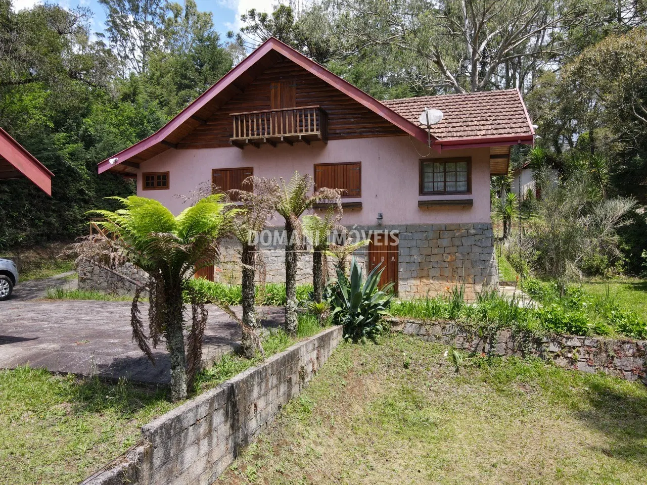 Casa à venda de 4.440 m² em Campos do Jordão, SP, Brasil